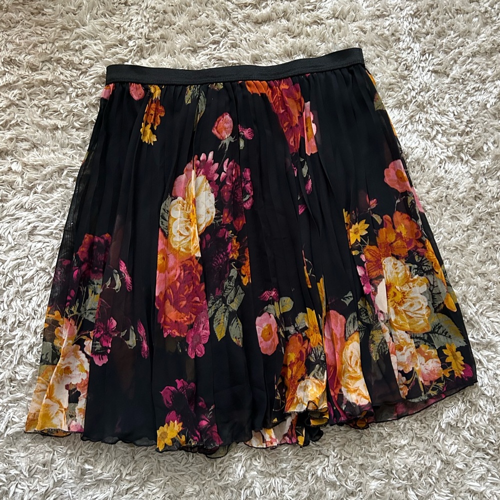 Worthington Floral Patterned Skirt